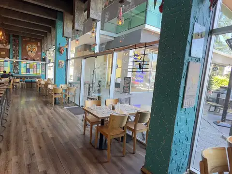 Local - Fondo de Comercio. Restaurante Tex-Mex - 4.2 Estrellas y (2.6K) Opiniones-Parque Leloir