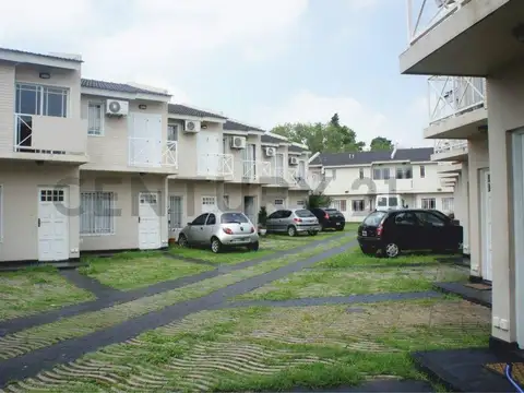VENTA CASA DÚPLEX  3 ambientes en Villa Bosch, Tres de Febrero