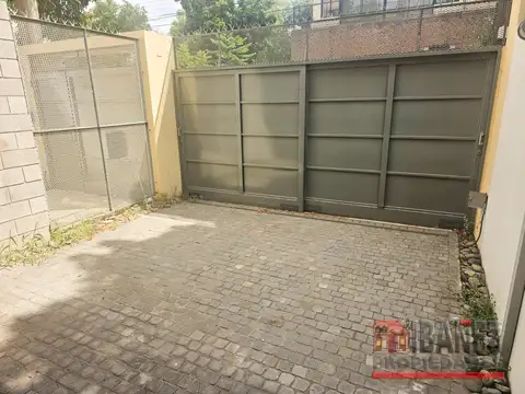 Casa en Venta en Villa Pueyrredon, USD 380.000