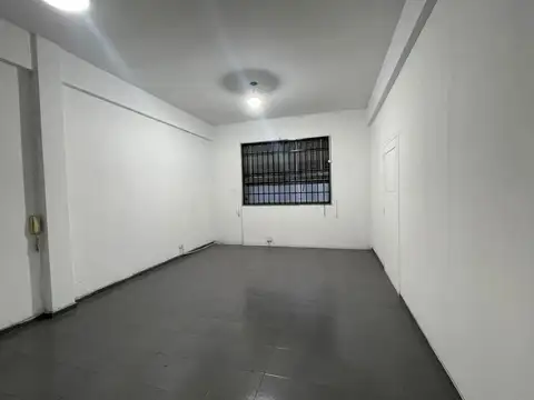 Oficina en Alquiler en Mendoza, $ 200.000