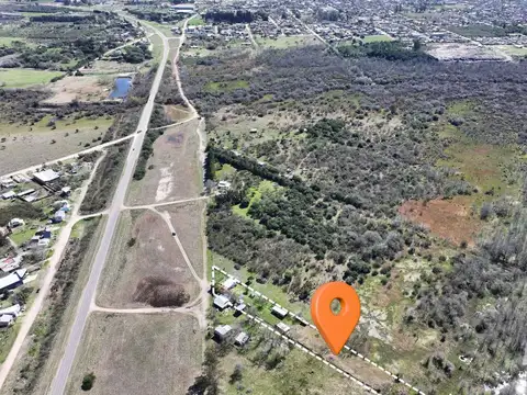 Casa 6 ambientes con 2 baños