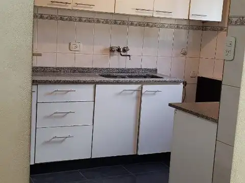 Casa 6 ambientes con 5 baños