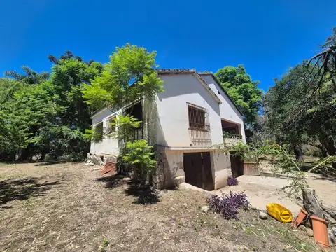 AV LOS NACIMIENTOS ESQ EL PIQUILLIN 100