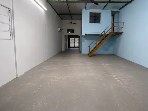 Galpon en Venta en Churruca, USD 220.000