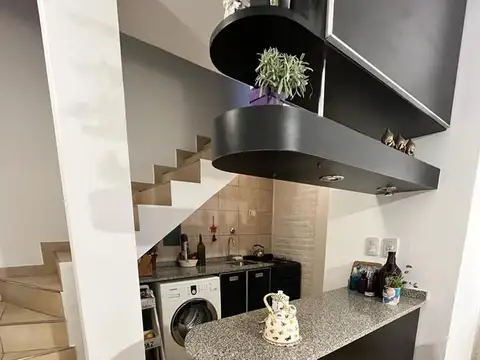 Depto Tipo Casa 2 ambientes con 1 baño