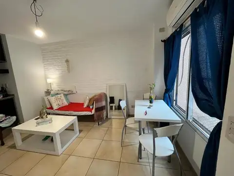 Depto Tipo Casa en Venta de 1 dormitorio