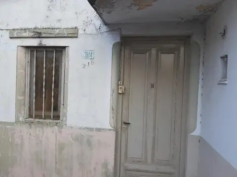 Venta casa multifamiliar a refaccionar