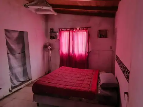 VENTA - Casa a reciclar con patio