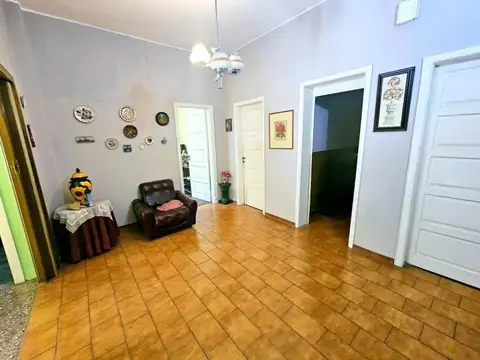 VENTA CASA 4 AMBIENTES EN HAEDO