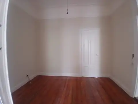 Dpto En Alquiler De 6 Ambientes De 117m2 Refaccionado Y Pintado