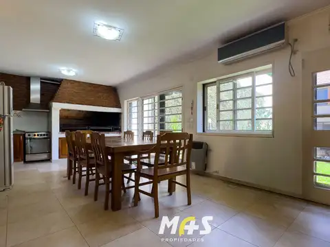 Casa en Alquiler de 4 dormitorios