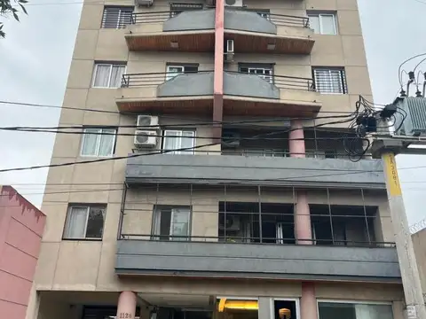 Exc depto 1 dor alq bcon terraza Pueyrredón al 1100