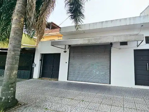 CASA DE 3 AMBIENTES CON LOCAL/DEPOSITO