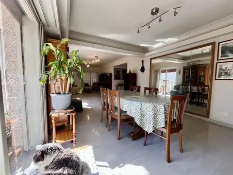 Departamento 5 ambientes con 2 baños