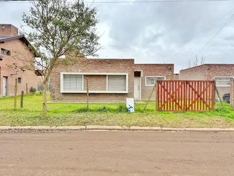 ALQUILER - Casa en Roldan