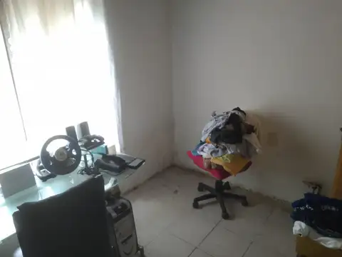 Casa 5 ambientes con 1 baño