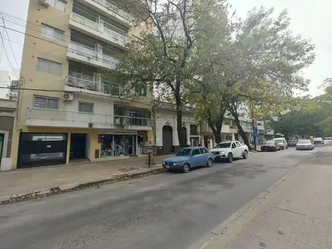 14 e/ 64  y 65 1500