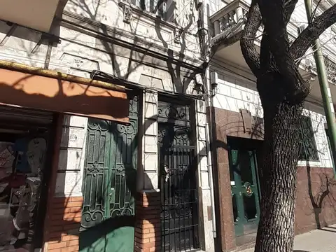 Avenida Caseros 1300