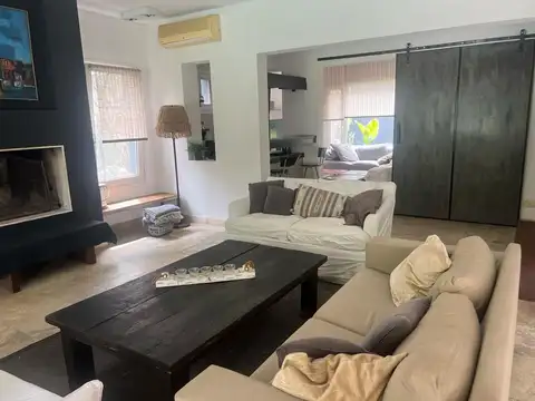 Casa en Alquiler de 4 dormitorios