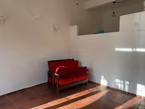Depto Tipo Casa 2 ambientes con 1 baño