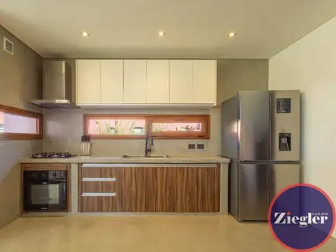 Casa en Venta al Este