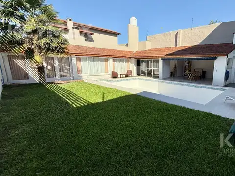 Casa en Venta en Villa Morra I, USD 198.000