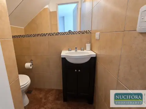 Depto Tipo Casa en Venta con 1 cocheras