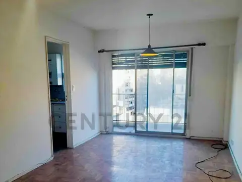 Don Bosco 3800, Piso 6