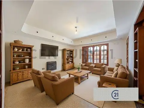 VENTA - CASA - 4 DORMITORIOS - COCHERA - PATIO -ZONA SUR, ROSARIO