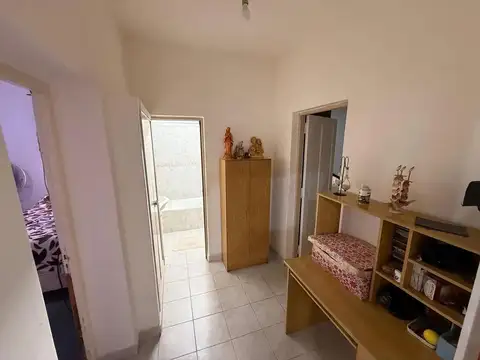 CASA A LA VENTA DOS DORMITORIOS TERRENO LIBRE Y QUINCHO  