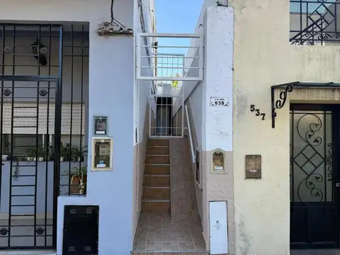 HERMOSA CASA CENTRICA!