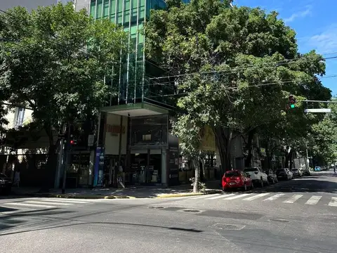Oficina en Venta en Palermo con cochera y seguridad 24 hs 