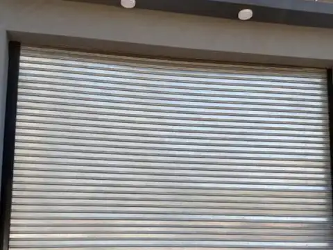 EXCELENTE OPORTUNIDAD LOCAL COMERCIAL SOBRE AVENIDA