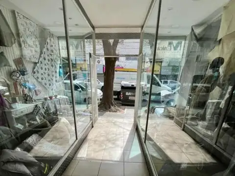 Local en Venta en Villa del Parque, USD 780.000