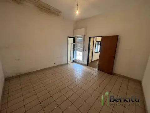Casa 2 ambientes con 1 baño