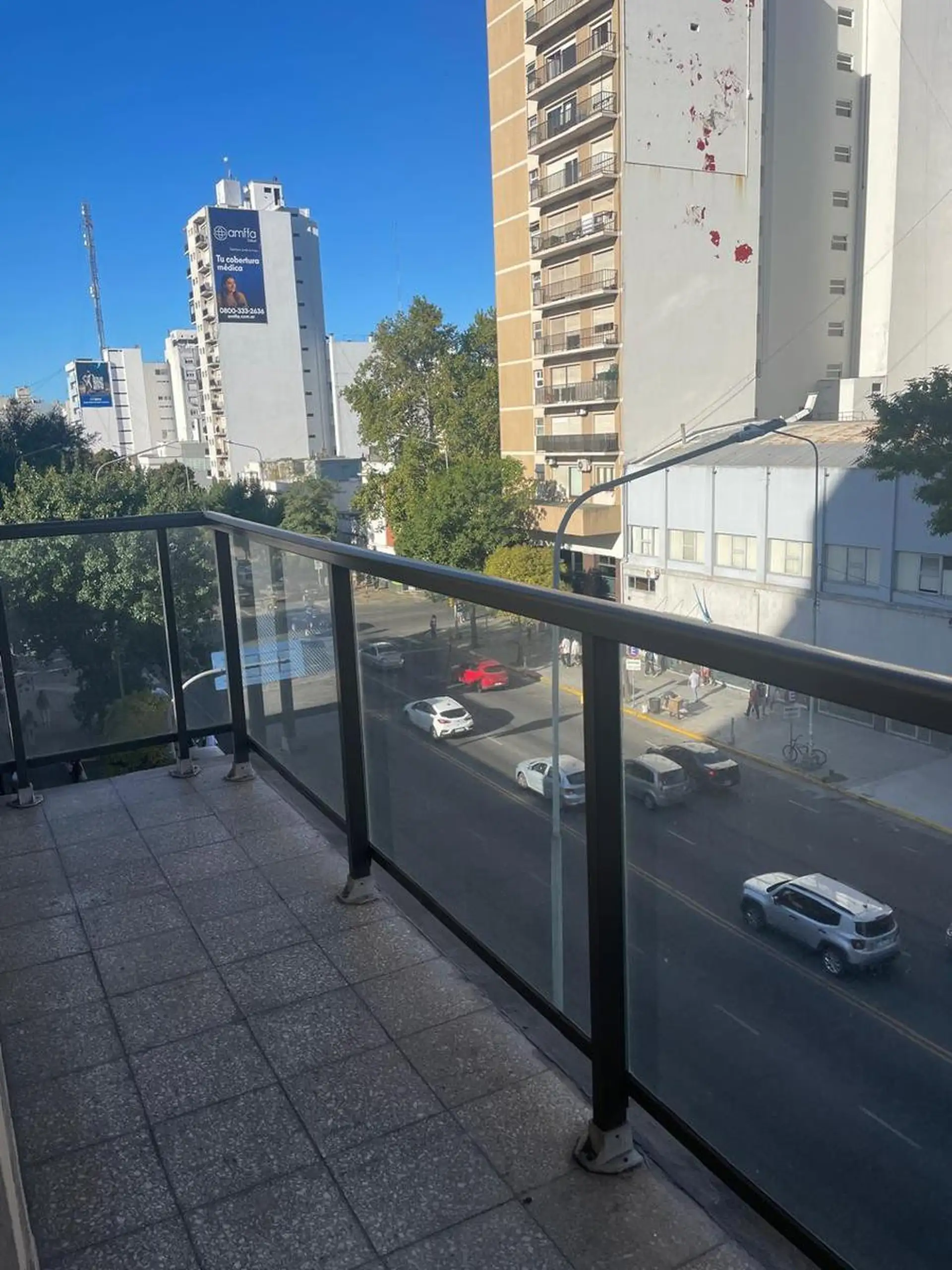 Depto 4 amb en duplex con cochera — Centro
