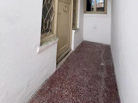 Depto Tipo Casa en Alquiler de 2 dormitorios