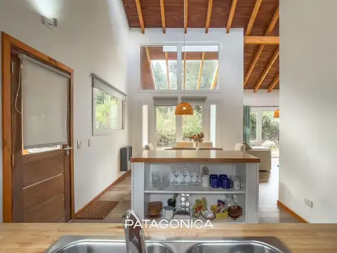 Casa 3 ambientes con 2 baños