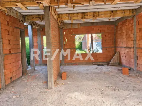 VENTA CASA EN CONSTRUCCION FERNANDEZ ORO