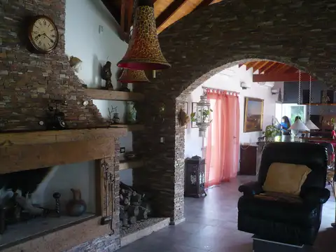 Quinta en Venta en Barrio Parque Leloir, USD 800.000