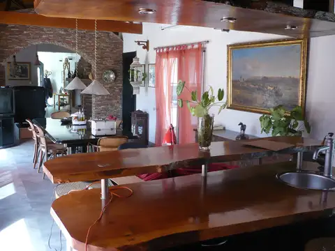 Venta espectacular CASA, con inmenso par y pil PARQUE LELOIR