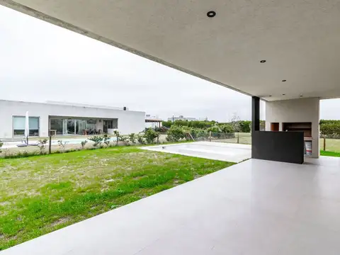 Casa en Venta en Belen De Escobar, USD 355.000