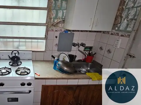 Casa 2 ambientes con 1 baño