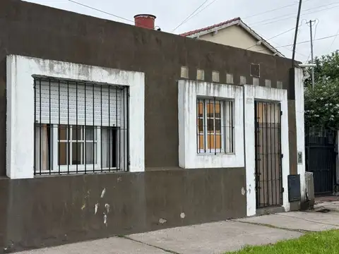 VENDO PH 3 AMBIENTES BARRIO DON BOSCO A RECICLAR
