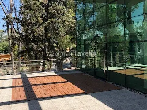 Oficina en Alquiler con 2 cocheras