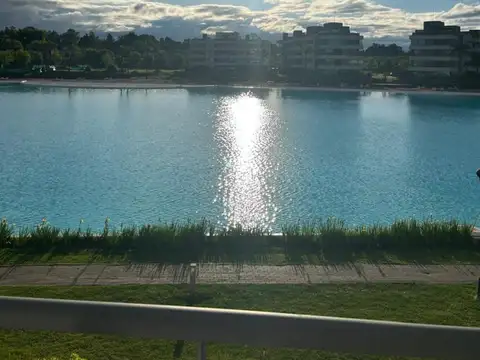 Casa en Alquiler Temporal en Lagoon Pilar, USD 5.700