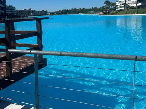 Exclusiva casa en dos plantas en alquiler ENERO 2027, Lagoon Pilar.