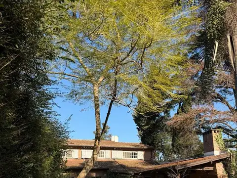 Muy linda casa en 2 plantas