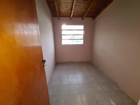 Excelente propiedad a cuadras de la estación de Glew