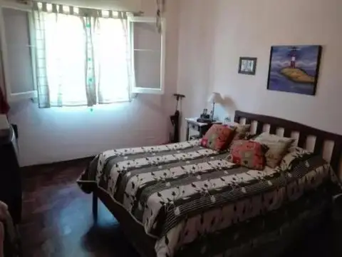 Depto Tipo Casa en Venta 50 años
